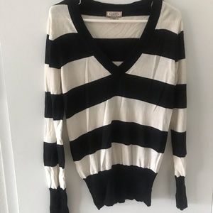 Long sleeve shirt black and white stripes